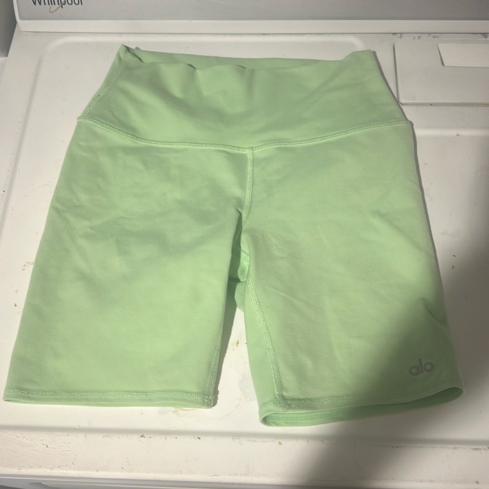 Alo shorts